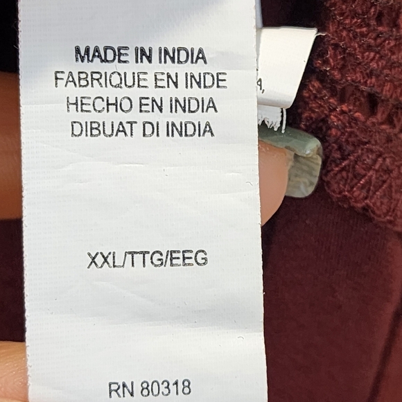 Elegant Lace Blouse - Burgundy - Picture 6 of 10